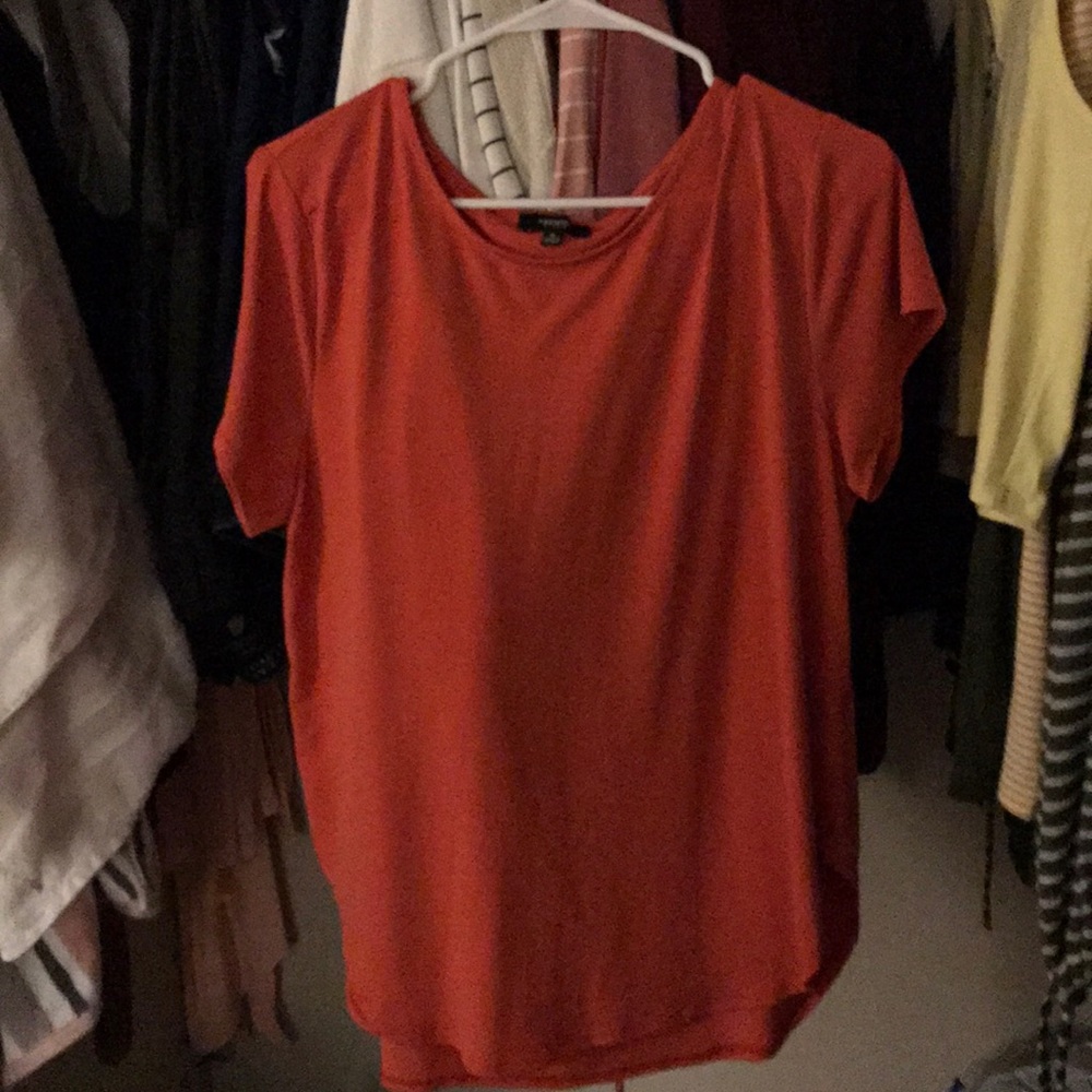 orange shirt